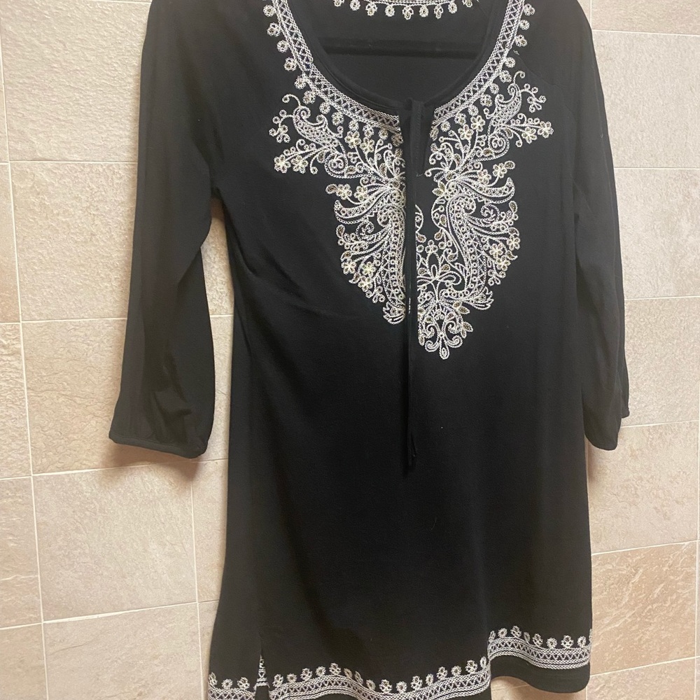 Inc. Tunic style top